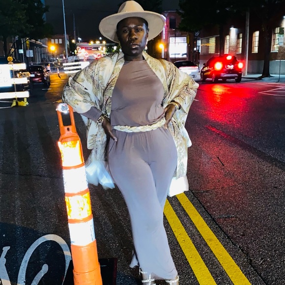 Meet, Athena ShaNice - Picture 4 of 17